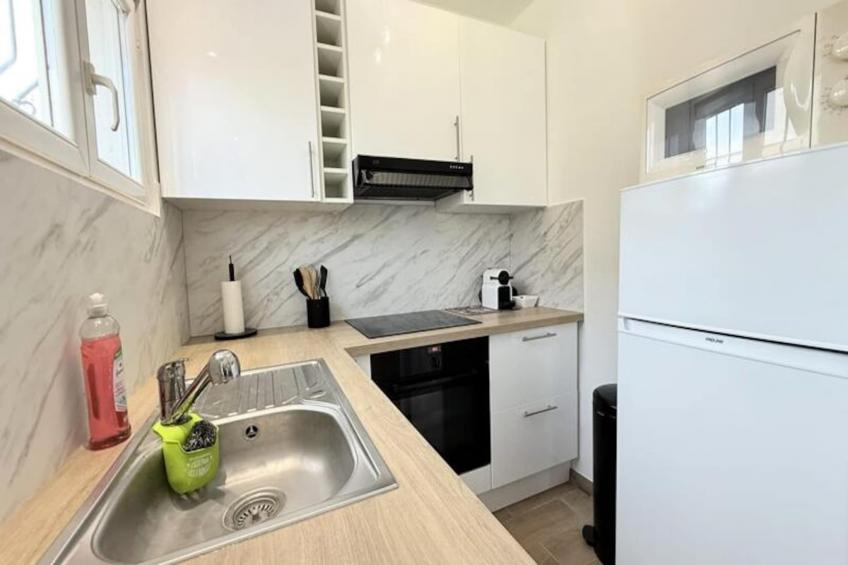 06cp - Beau T2 Super équipé Avec Terrasse - foto 18