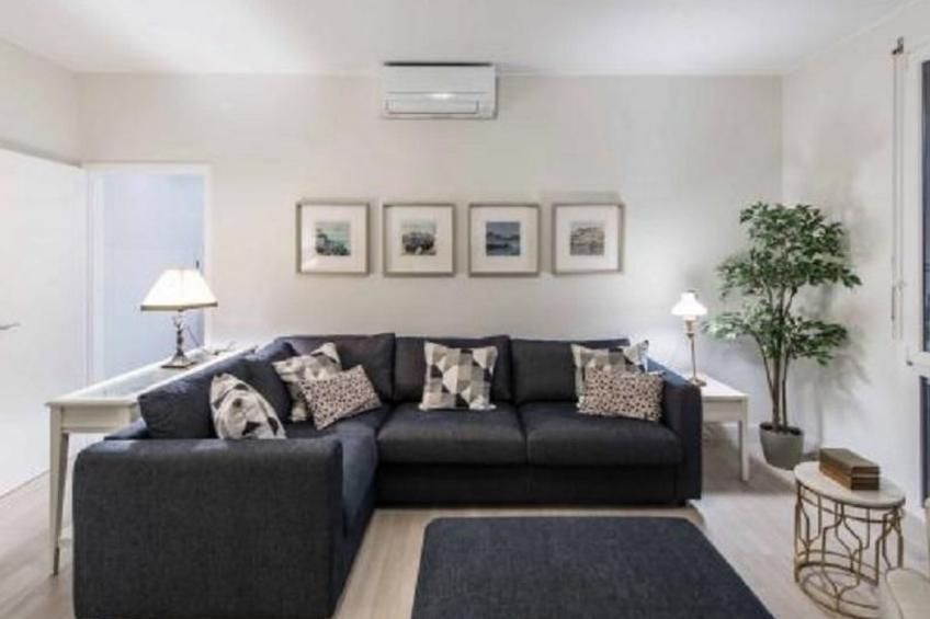 Elegante Penthouse-Wohnung mit Seeblick