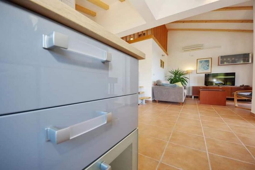 Blissful Bay Apartments Vrboska - Classic Two Bedroom Apartment with Terrace (owner Lavanda)