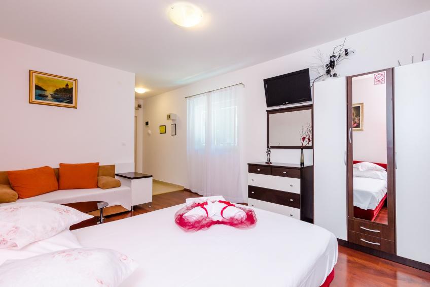 Apartments Aura - Comfort Studio Apartment f with shared swimming pool - foto 20