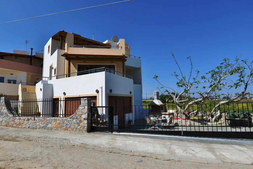 Sfakaki - House