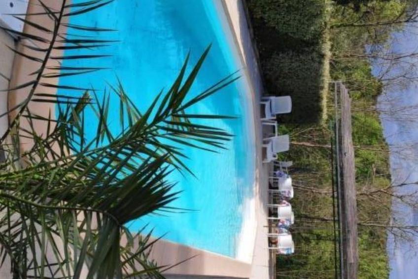 Schöne provenzalische Villa Les Carlets mit Pool