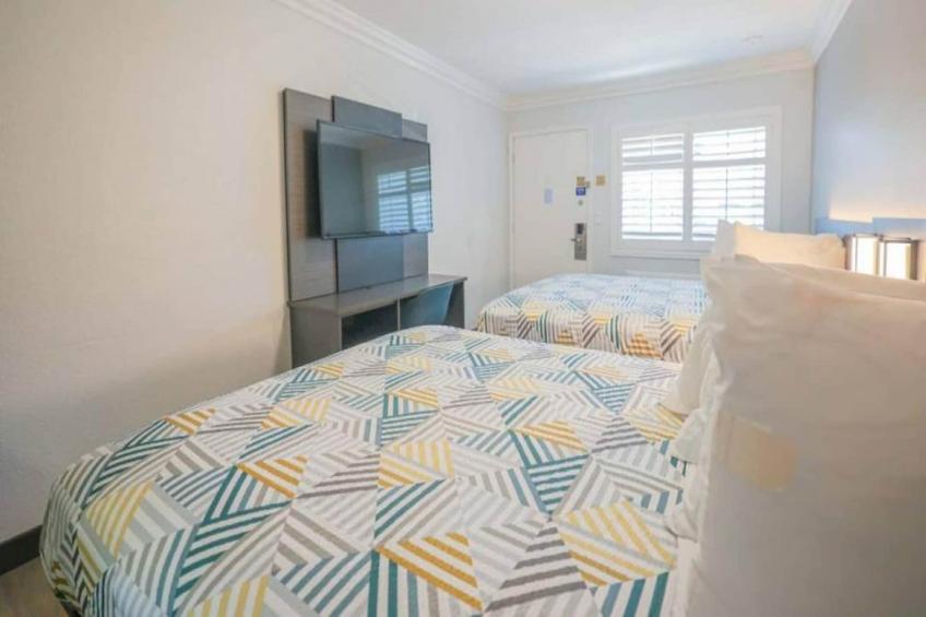 2 Queen Beds  Non-Smoking Micfridge - foto 4