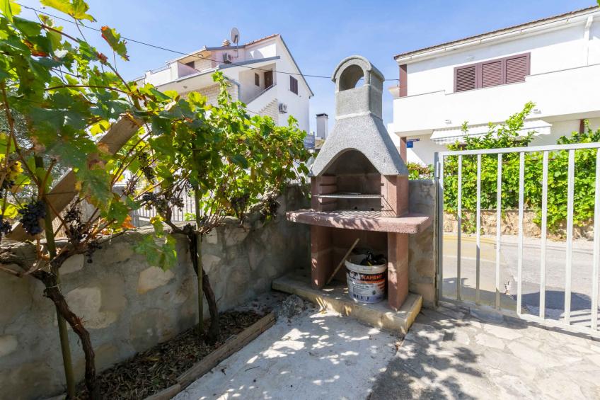 Holiday home with barbecue - BF-TF339 - foto 5