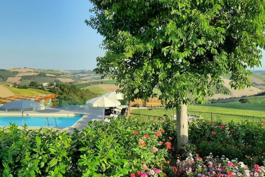 Villa mit atemberaubender Aussicht und privatem Pool - foto 6