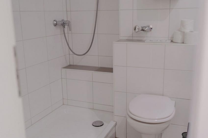 Apartment mit Küche, Arbeitsplatz und xxl Sofa - foto 15