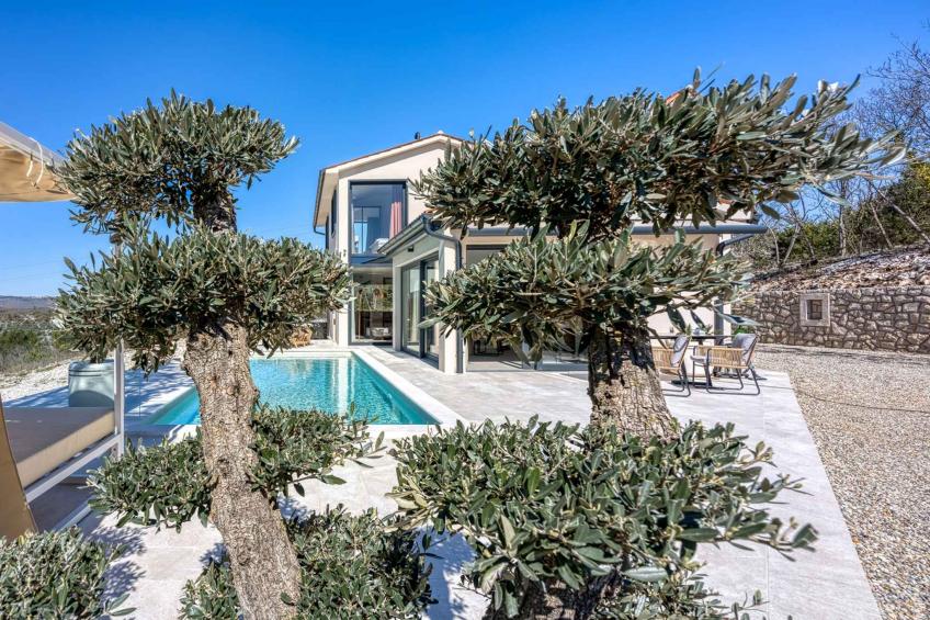 Villa met verwarmd zwembad en jacuzzi - BF-6M3YF - foto 8