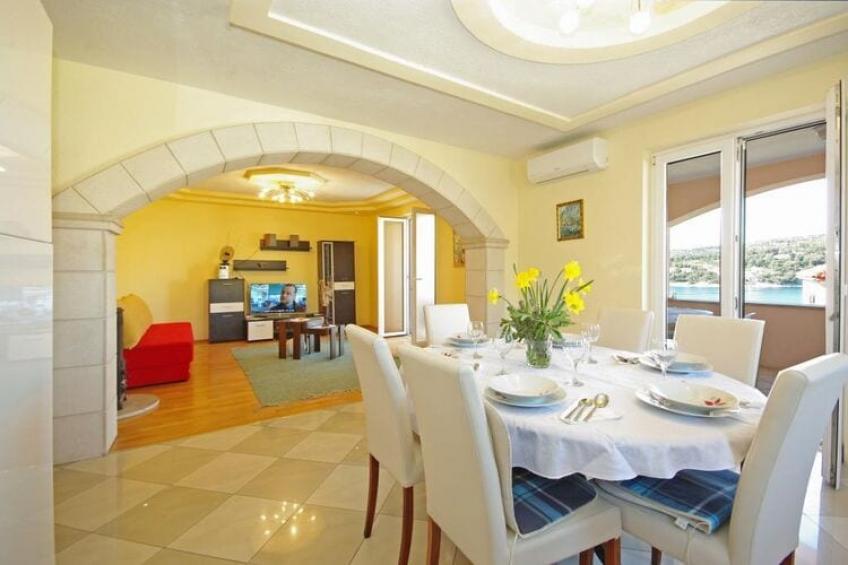 Apartments Villa Rose - Two-Bedroom Apartment with Sea View Terrace