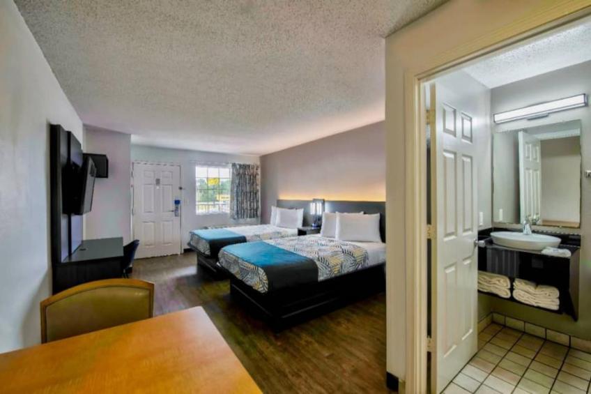2 Full Beds  Non-Smoking - foto 11