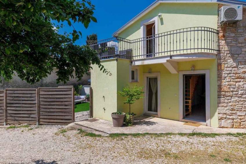 Holiday home mit private Whirlpool - BF-Z2Y45 - foto 10