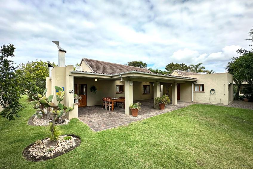 Estate Chalet 40 mit gemeinschaftlichem Pool, Südafrika