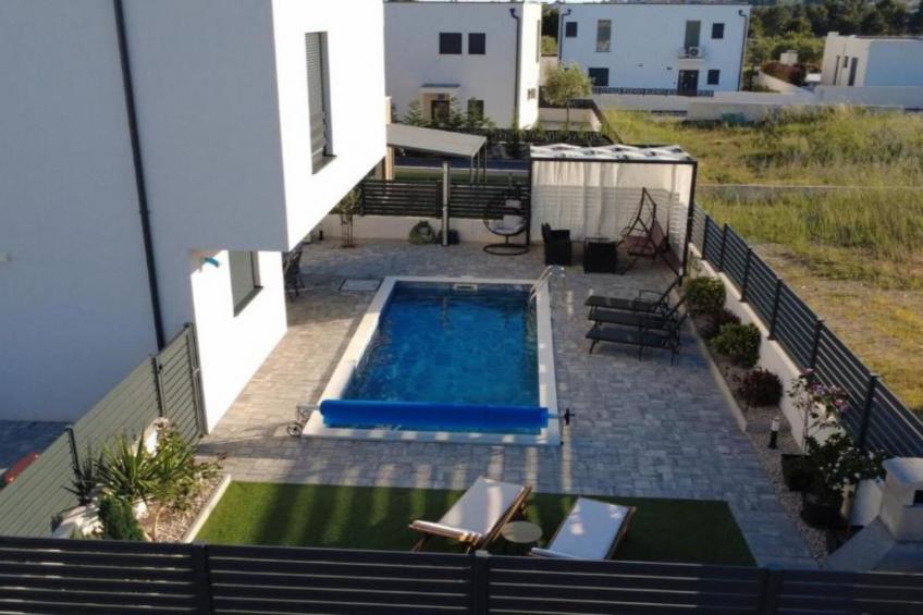 Villa With Pool - foto 24