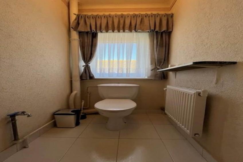 VILLA ZEEBRIES WONING - foto 9