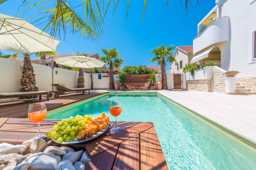 Holiday house with pool and gazebo with barbecue - BF-25CC - foto 4