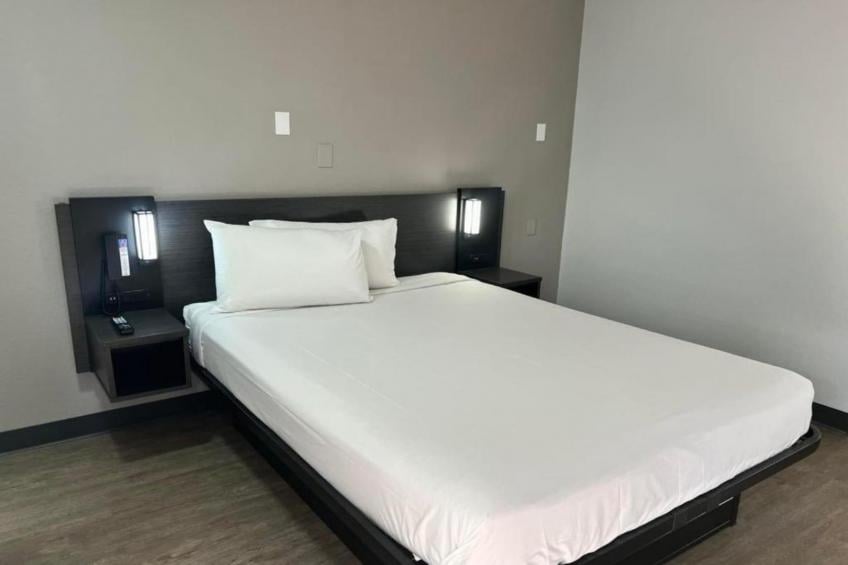 1 Queen Bed - foto 8