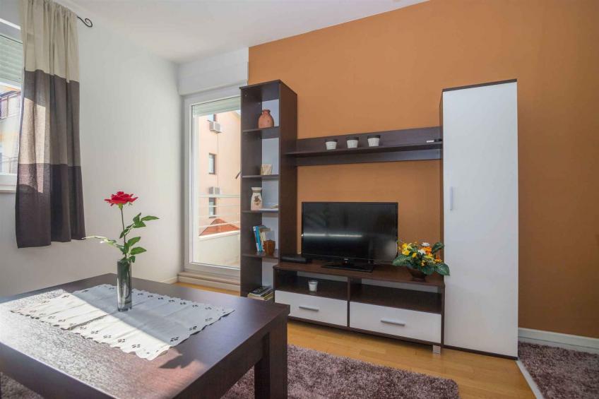 Vakantiewoning met balkon en airco - VW-FHN2B - foto 10