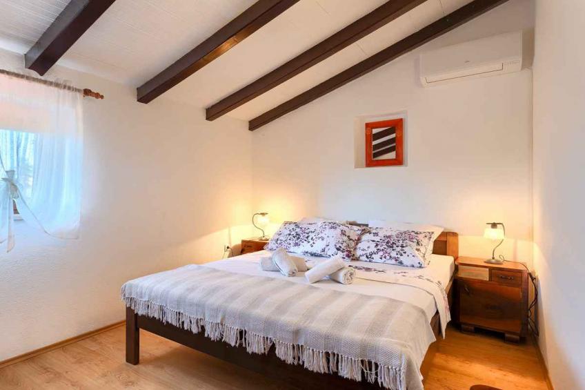 Vakantiehuis met zwembad - BF-F7M2B - foto 81