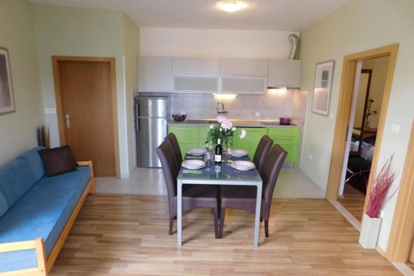 Apartments Roščić - Two Bedroom Apartment with Balcony - foto 5