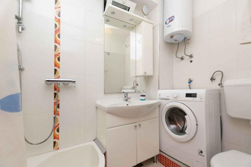 Holiday home with terrace and air conditioning - BF-CGH95 - foto 15