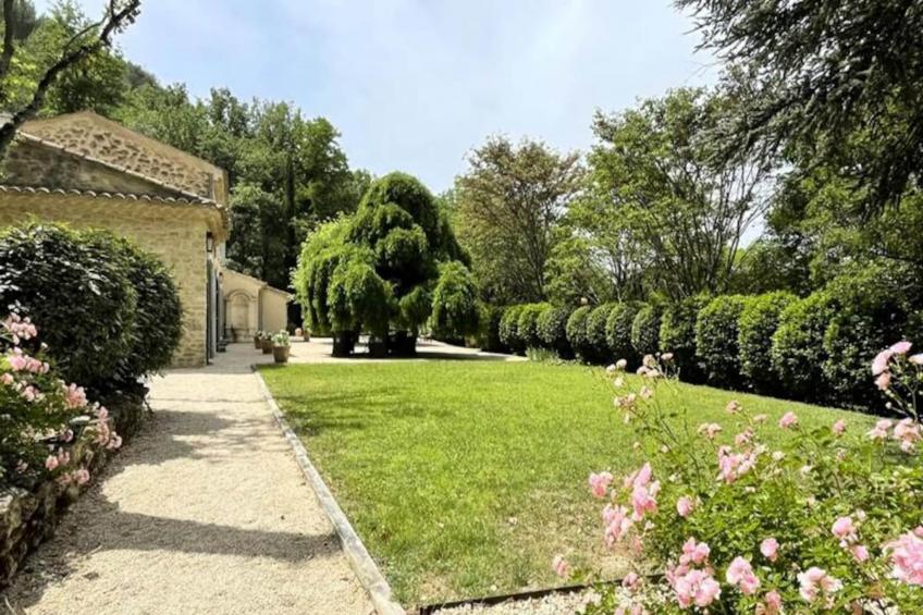 "le Mas Des Oliviers: Esprit Provençal Authentique" - foto 5