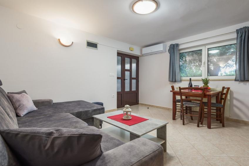 Charming Lovran Apartments with Wonderful Sea View -  One Bedroom Apartment - foto 2