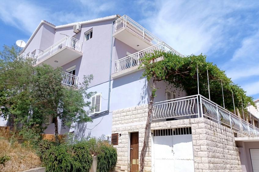 Bertie's Lodge - Two Bedroom Apartment with Terrace and Sea View(A1) - foto 13