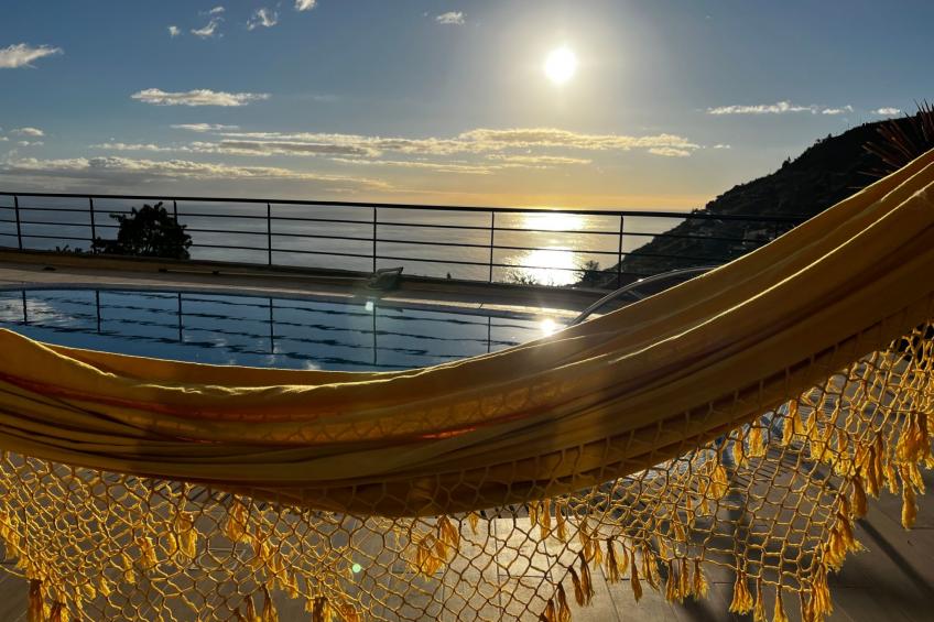 Luxuriöses Escape Village Calheta mit beheiztem Pool