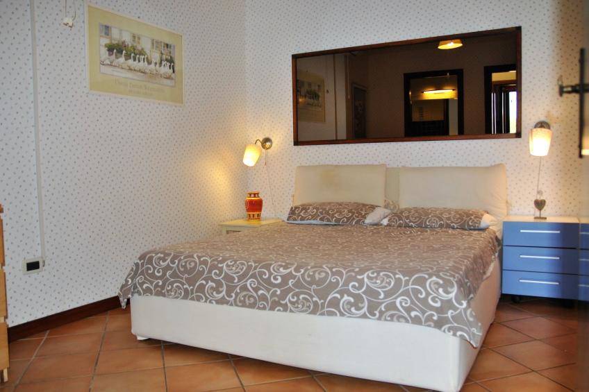 Angenehmes Haus in Itri mit überdachtem Innenhof - foto 13