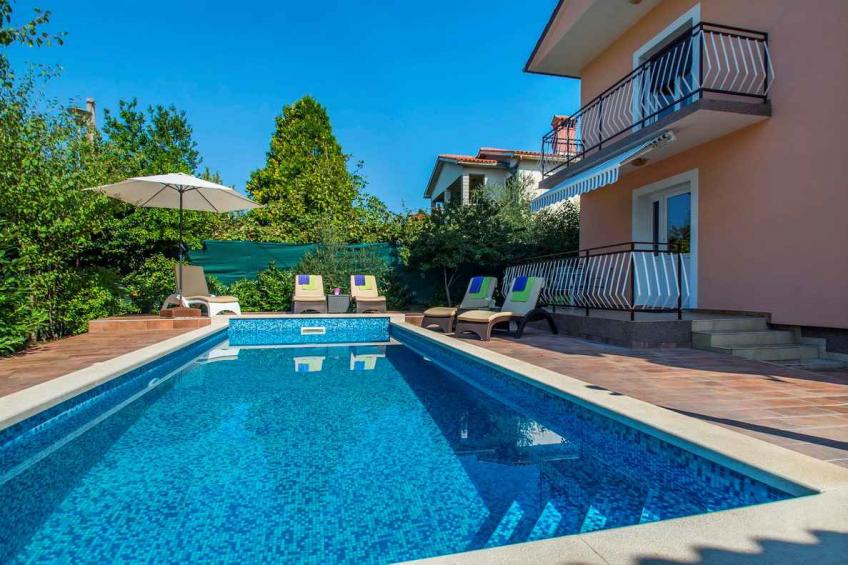 Holiday home mit Klimaanlage und Pool - BF-4CJRP