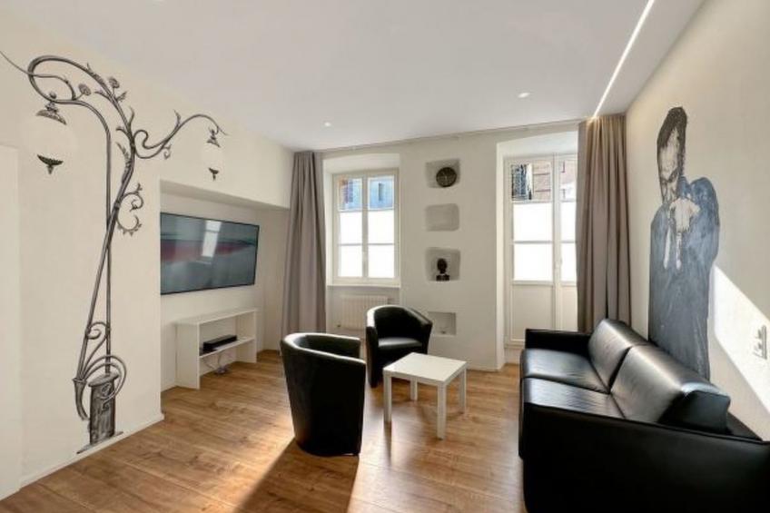 The Place to Be in Sion - Vieille ville de Sion