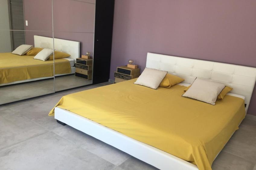 Belle maison avec piscine à débordement chauffée - foto 17