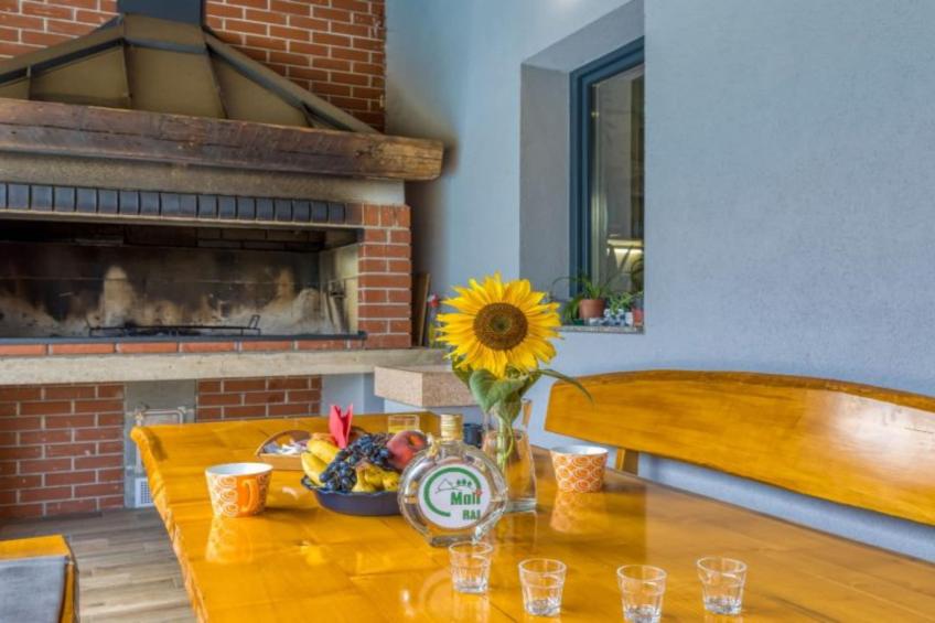 Four Bedroom Holiday House Mali Raj with Pool - foto 19