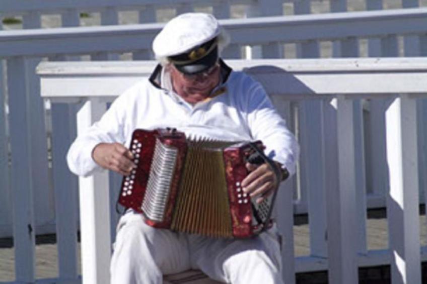 Großes Ferienhaus in Müggendorf mit Garten - foto 9