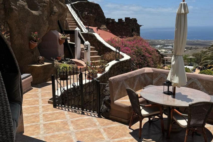 Schlafen in einer vulkanischen Höhle - foto 56