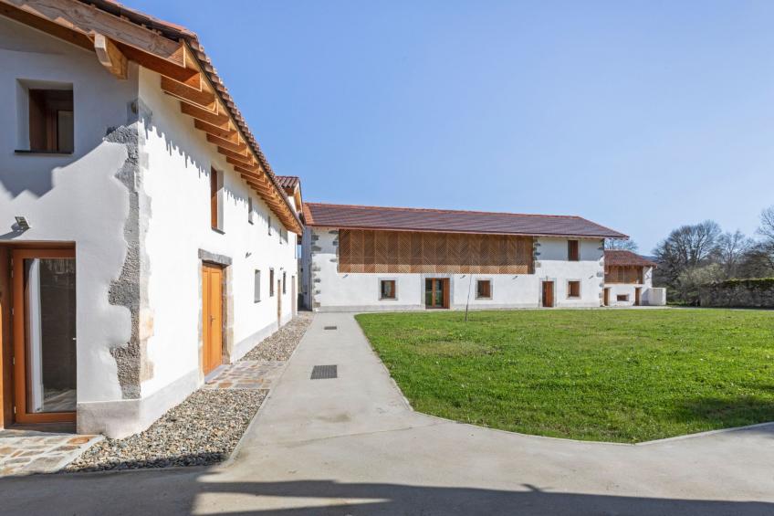 Domäne "La Résidence" inmitten der Natur - foto 19