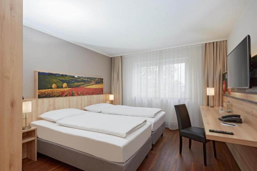 Sunday Hotel  Stuttgart Twin Room - foto 3
