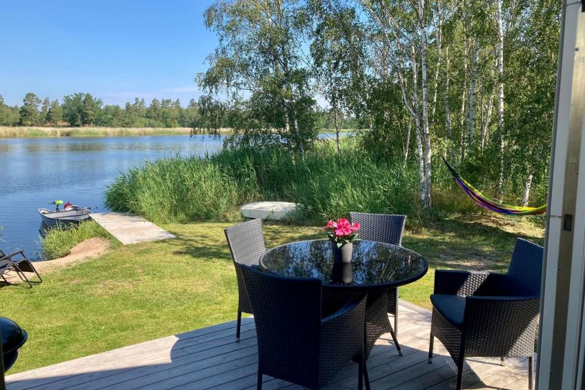 Holzhaus mit Terrasse, direkt an einer Bucht - foto 3