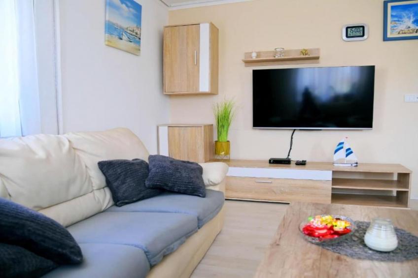 Holiday Home Mumy - Four Bedroom Holiday Home with Pool - foto 2