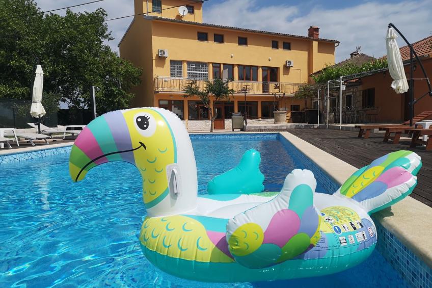 XXL-Ferienhaus "Cokuni" mit privatem Pool - foto 5