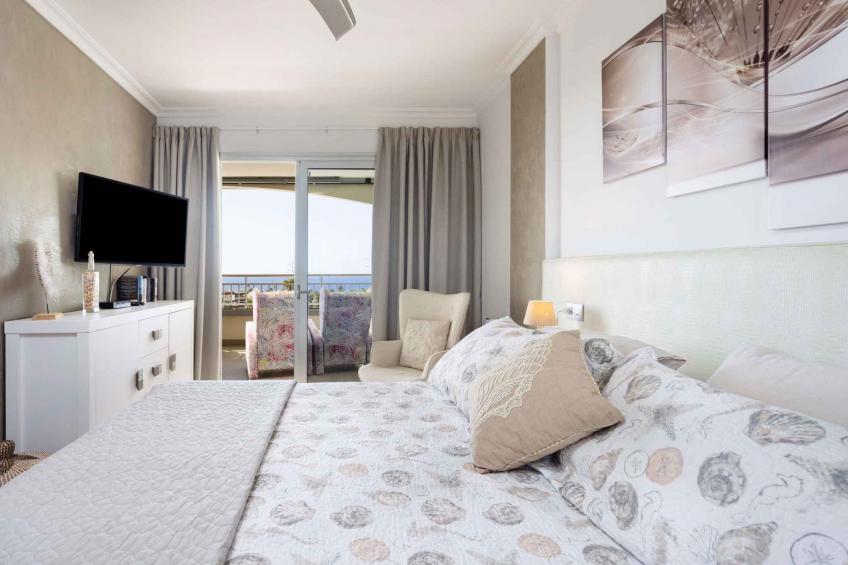 Vakantiewoning Nieuw luxe appartement met frontaal zeezicht, WIFI, zwembad, garage - BF-F9GDY - foto 34