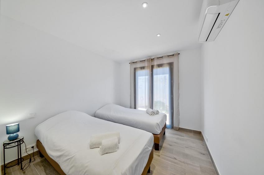 Résidence PV Les Terrasses d'Arsella House - 8 people - 4 bedrooms - Air conditioned - 4m private swimming pool - Terrace - foto 14