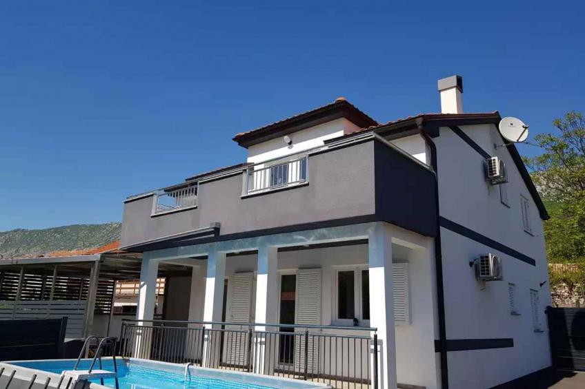 Villa met zwembad en barbecueplaats - BF-PTPNH - foto 20