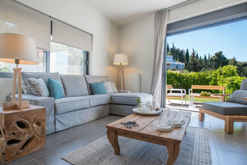 mit Blick auf das Wasser