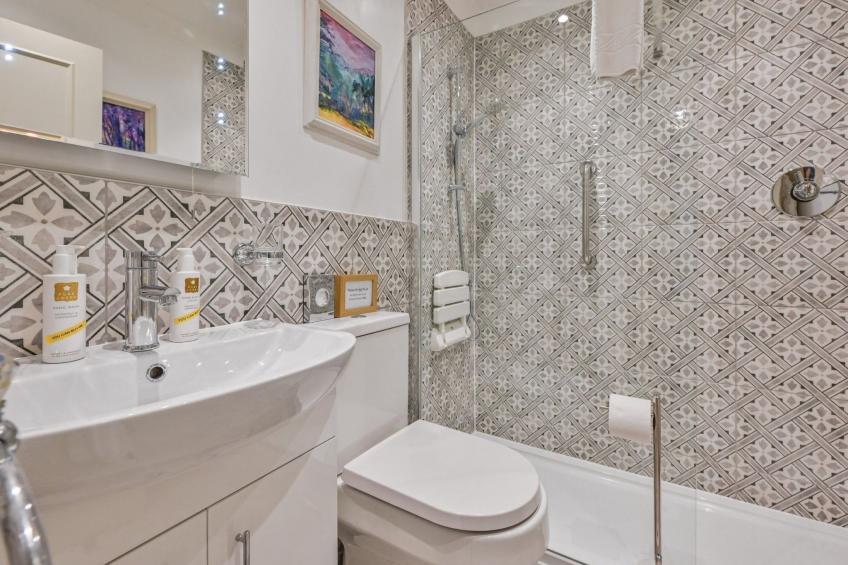 Luxuriöse Erdgeschosswohnung - foto 13