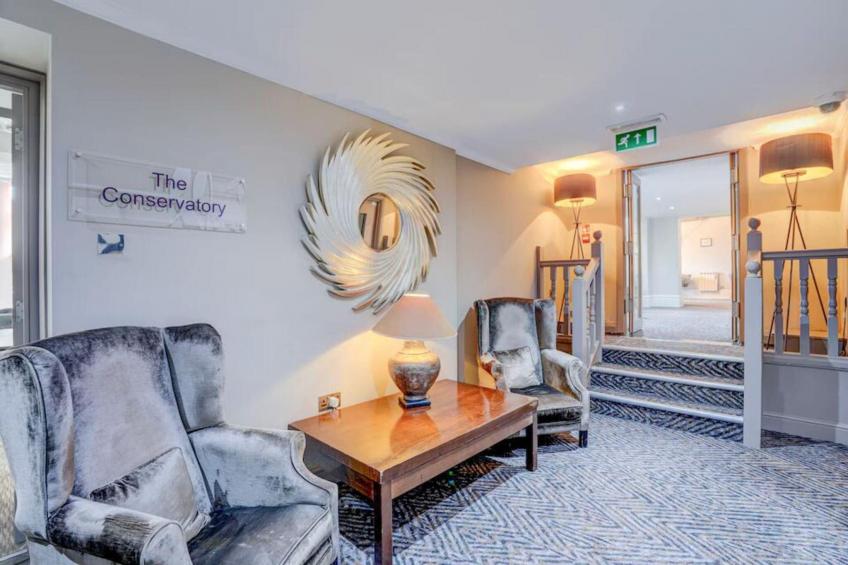 Classic Double River view Staines ex Mercure - foto 5