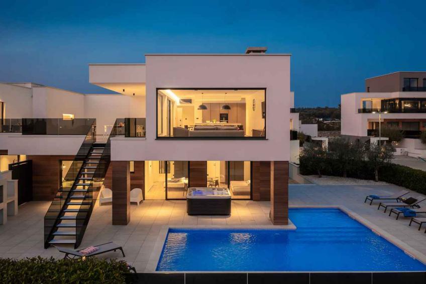 Villa mit Swimmingpool, Whirlpool und Sauna - BF-96KHV - foto 21