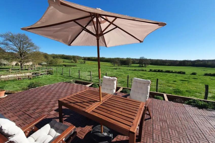 Landhaus mit eingezäuntem Garten