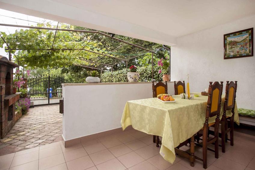 Holiday apartment with whirlpool bathtub and barbecue - BF-6YTN - foto 5