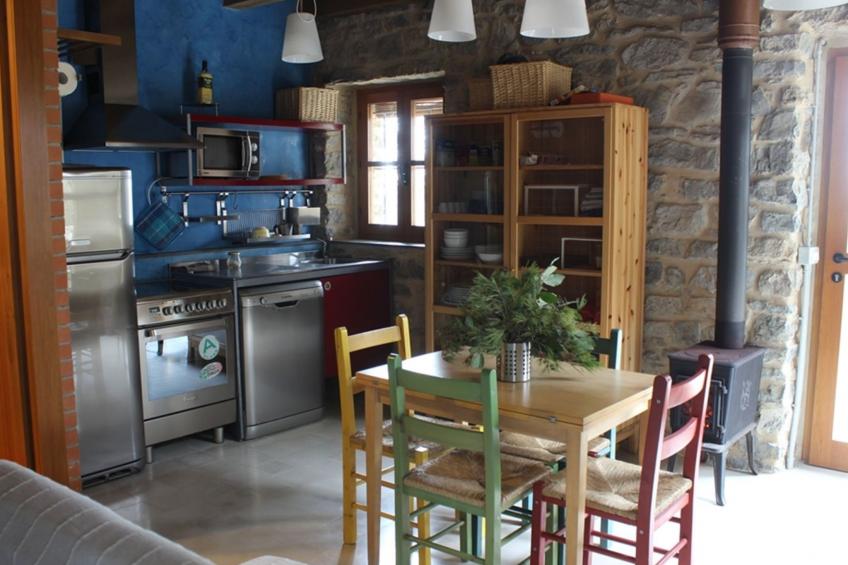 Zypressen, ein Haus im Wald an der ligurischen Riviera - foto 60