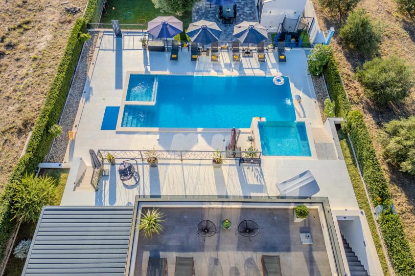 Beautiful villa Lara in Vrana with pool - foto 9